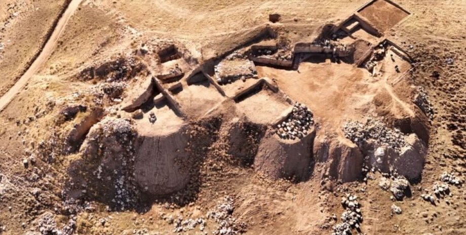 Археологи обнаружили арамейские надписи на древнем месте в Турции,