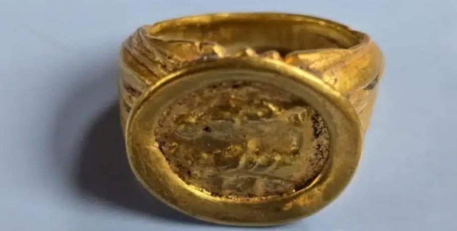 в Болгарии нашли золотой перстень