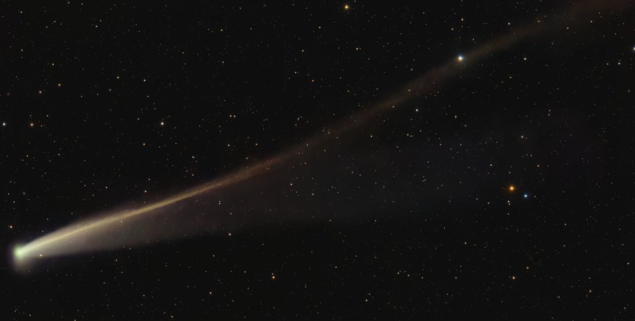 комета C/2025 K1, комета ATLAS, золотая комета