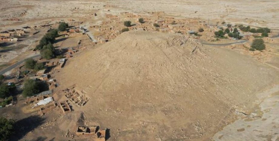 В Турции археологи обнаружили древнее сооружение железного века